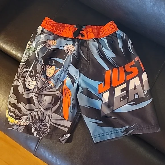 LOT of boys swim trunks. Quicksilver & Justice League. - Picture 7 of 10